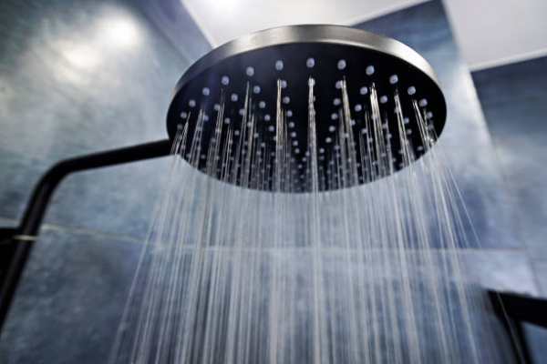 Eco-Friendly Showerhead Cleaning: Easy Tips Using Vinegar and Baking Soda